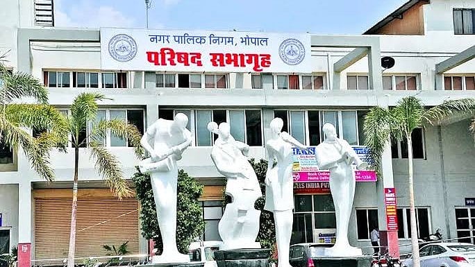 INR 100 Crore Bhopal Municipal Corporation Payments Stuck Over ‘Passed For Payment’ Seal
