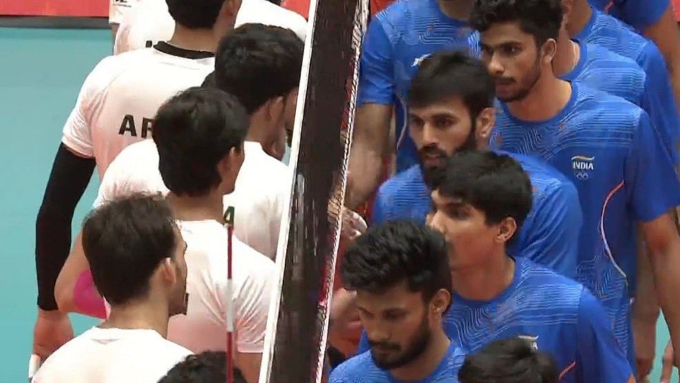 Indian Volleyball Team Shake Hands With Pakistani Players After Straight-Sets Defeat At Asian Games