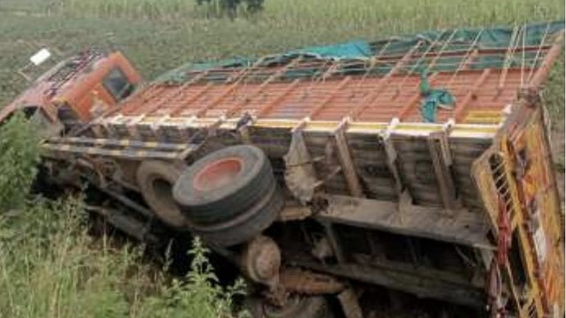Man, 2 Nephews Killed In Road Accident On Beed-Shirur Kasar Road 