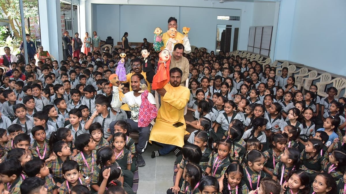 MP’s Ujjain: 150 Puppets Bring Mahatma Gandhi’s Life And Freedom Struggle Alive For Students