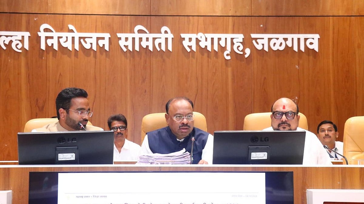 Jalgaon: Revenue Minister Chandrashekhar Bawankule Reviews Drought Situation, Directs Proactive Measures