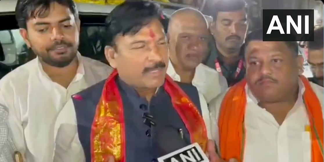 BJP MP Gajendra Patel Urges Hindus To Bear Atleast 4 Children, Calls For Marriage In Early 20s; VIDEO Goes Viral 