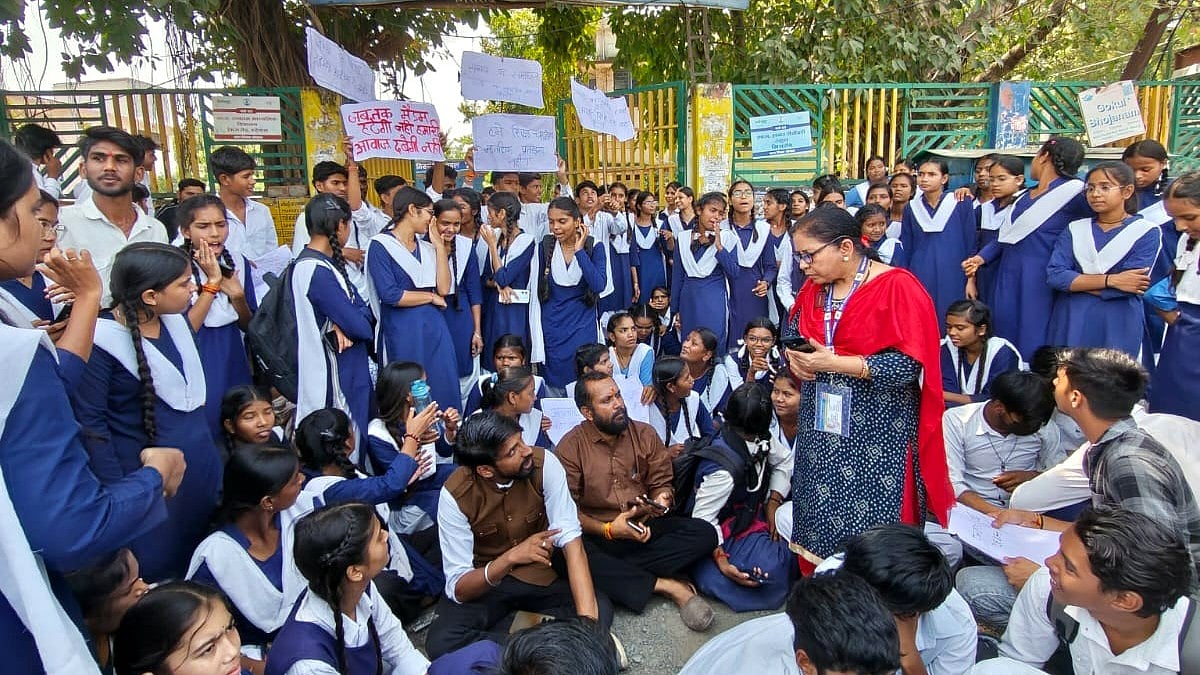 Bhopal Students’ 4-Hour Protest Ends With Science Teacher’s Transfer Over Harassment Allegations