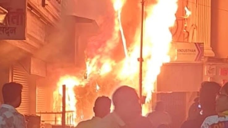 Fire Breaks Out At Eatery Near Talao Pali; Residents Evacuated, No Injuries Reported