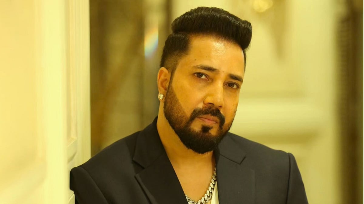 'Pakistan Ke Log Bure Nahi Hai': Mika Singh Questions Why Indians Dislike Pakistani Muslims But Like Dubai Muslims