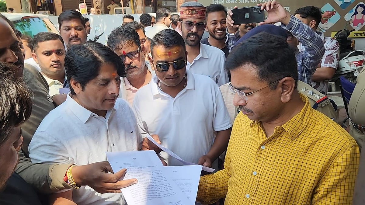 MP’s Dhar Garba Row Intensifies As 16 Committees Oppose Ticketed Commercial Events