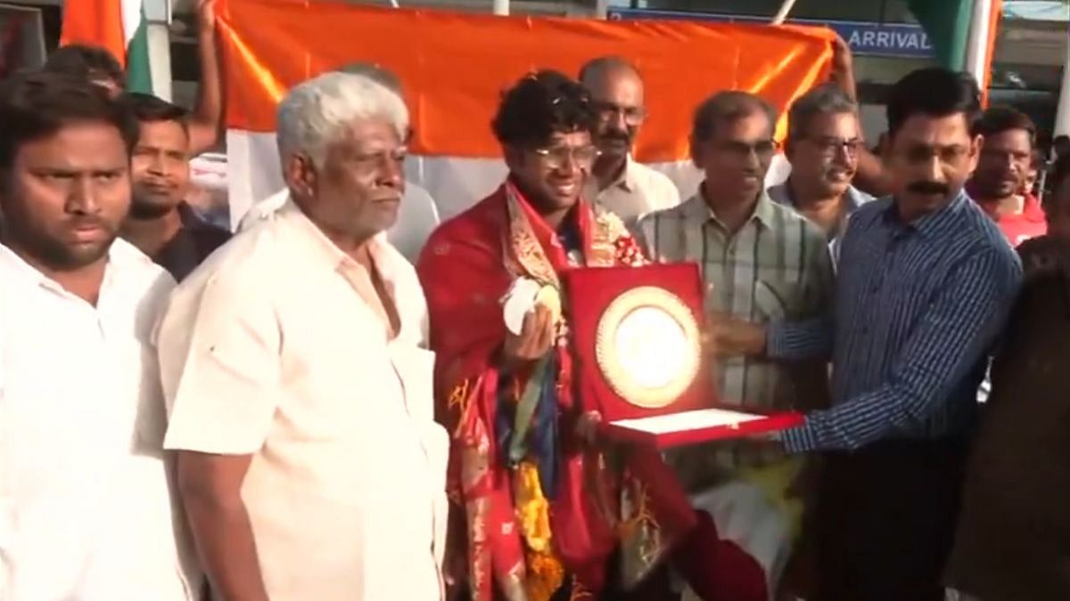 Asian Games 2026 Double Silver Medallist Dhiraj Bommadevara Gets Grand Welcome In Vijayawada, Sets Sights On World Championships And LA 2028 | Video