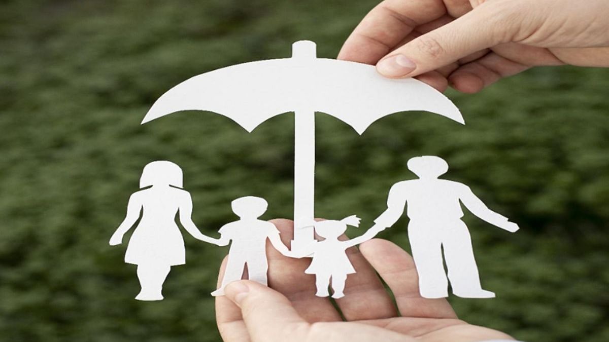 'Term Life Insurance Policy: Features, Benefits And How It Works'