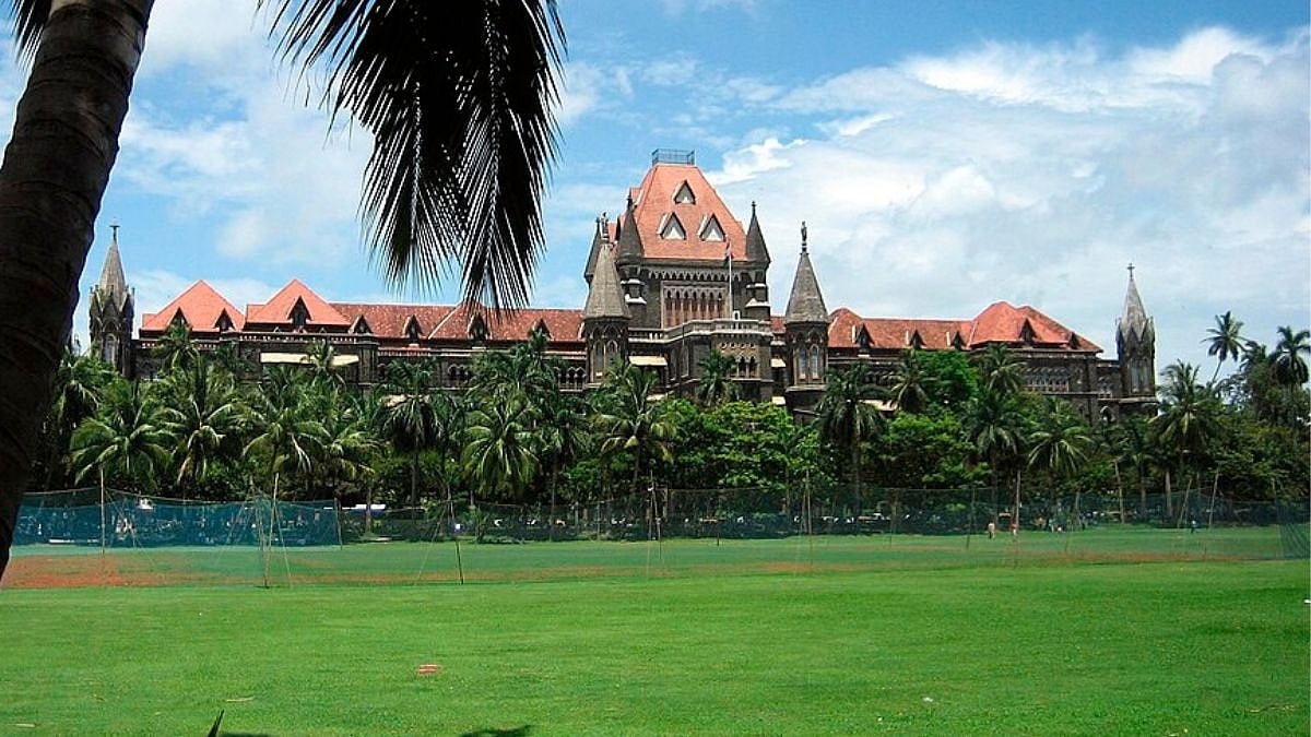 Bombay HC Fines Government Employee ₹10,000 For Recording Court Hearing With Phone Camera