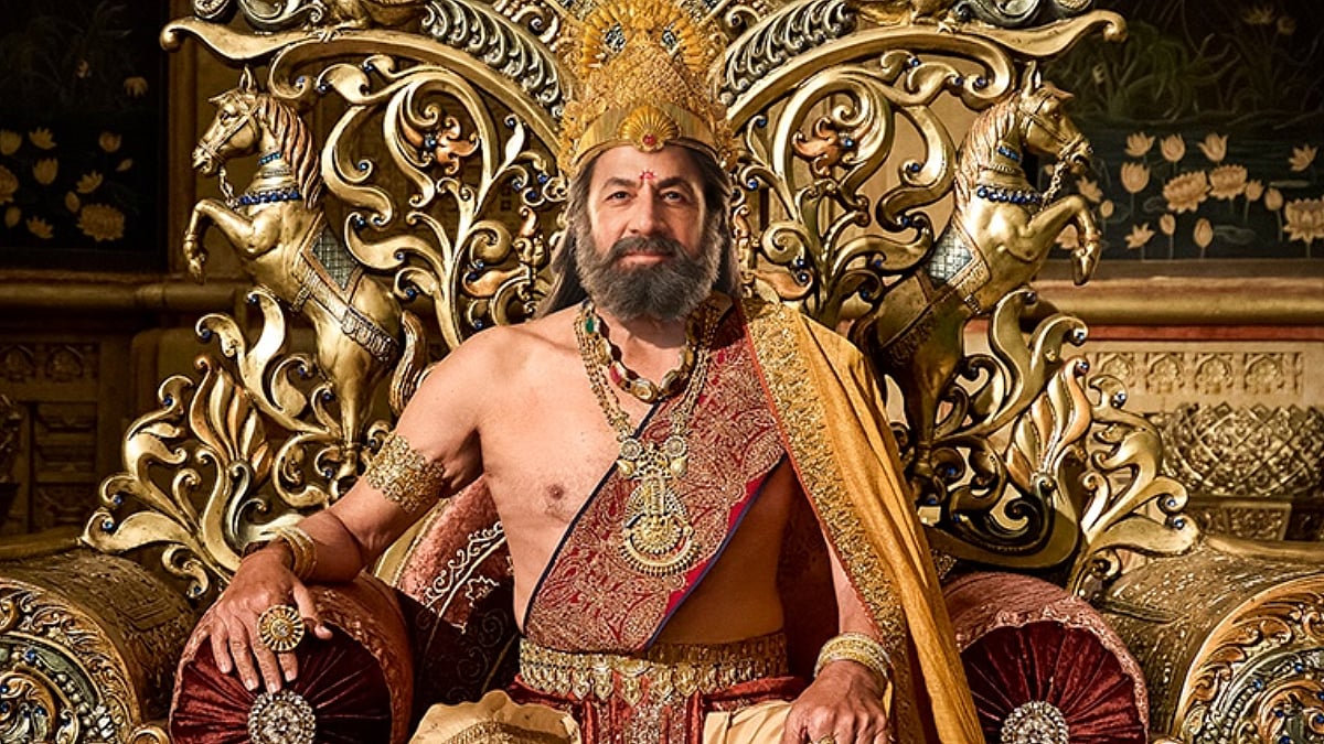 'Doesn't Look Good', 'Beard Looks Fake': Ramayana Makers Unveil Arun Govil's Poster As King Dashrath, Netizens Are Not Impressed