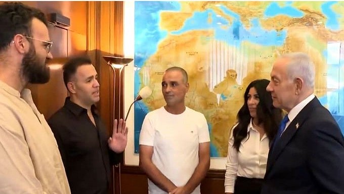 'I Don't Want To Die Here' Inside Dentist's 45-Minute Battle To Save Flydubai Pilot