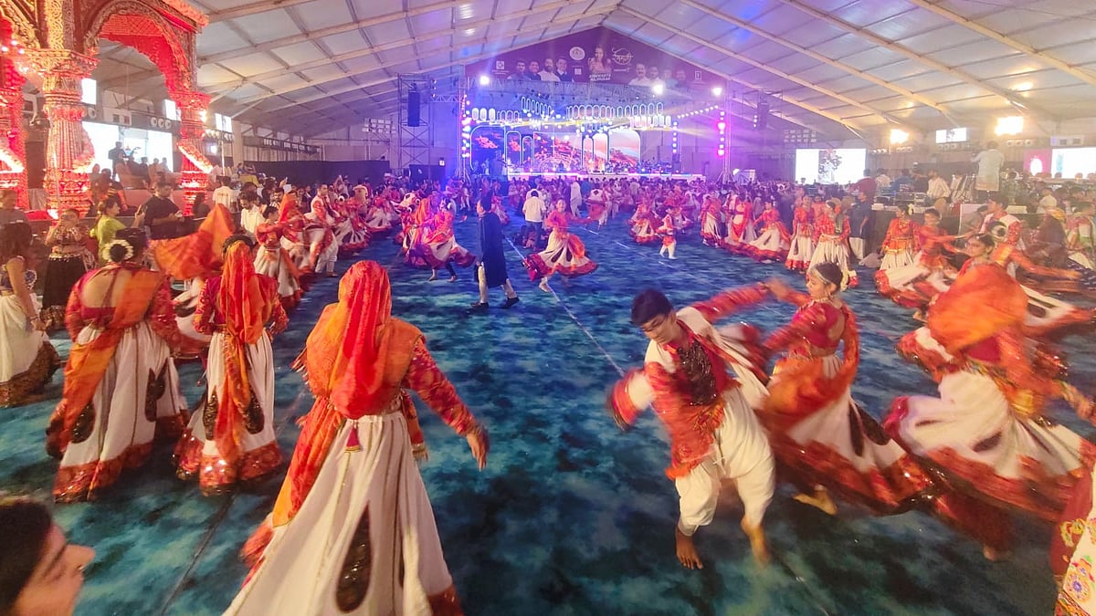 Adani Electricity Speeds Temporary Power for Festive Pandals