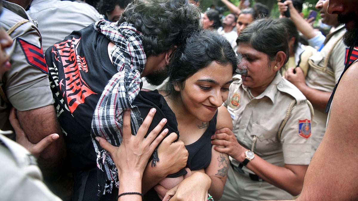 Delhi HC Refuses To Mandate Body Cameras For Police, RAF During Protests; Directs Centre To Decide On SOP Within 6 Months