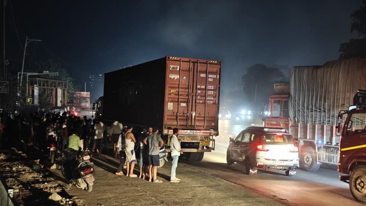 Thane Tragedy: 26-Year-Old Physiotherapist Killed In Trailer-Scooter Crash On Ghodbunder Road, Sister Injured