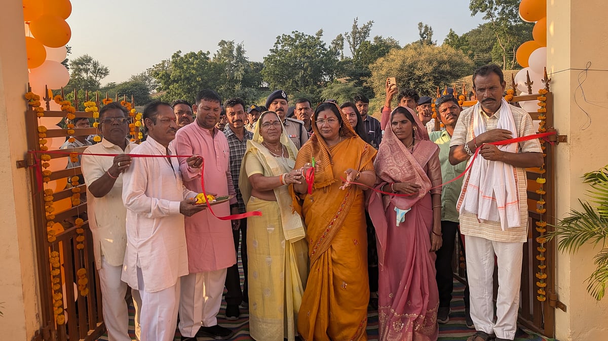 Jan Vishwas Camp Resolves 231 Applications in Aalirajpur