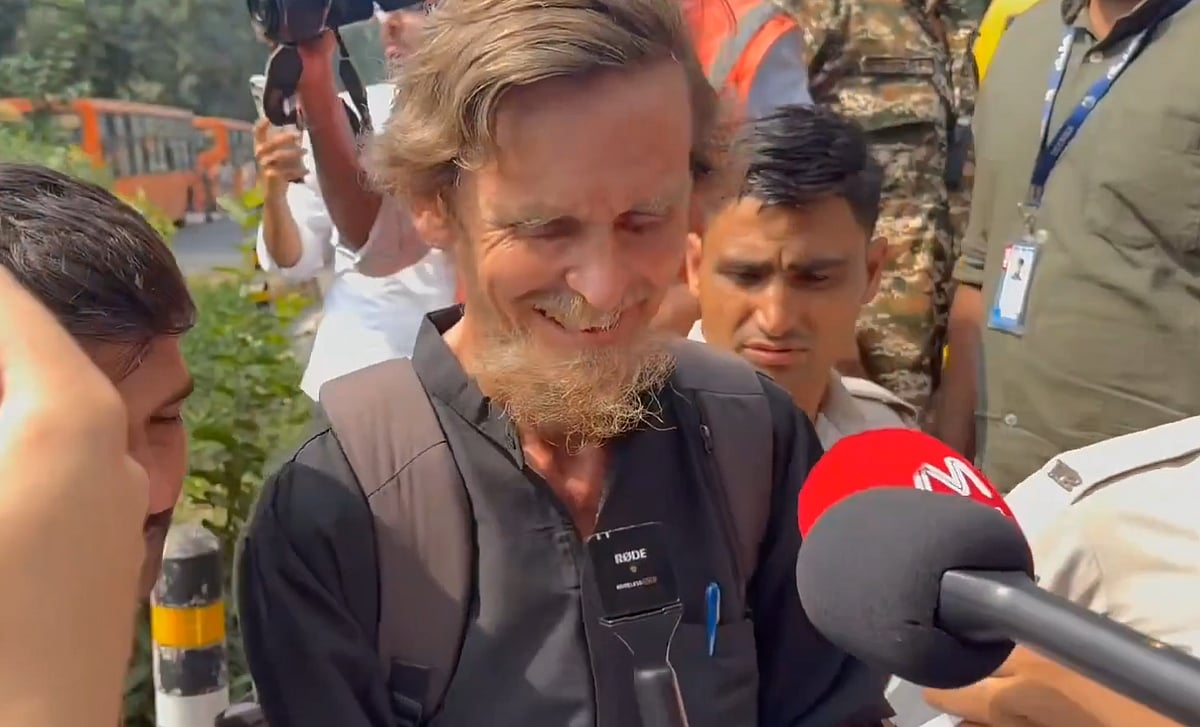 'Bhaisahab Aap Ho Kahan Se?': TV Reporter Asks Economist Jean Drèze As He Slams Heavy Security At CJP Protest
