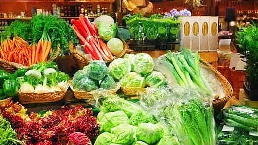 Indore Vegetable Prices Remain High Ahead Of Navratri, Fresh Green Peas Touch ₹110 Per Kg