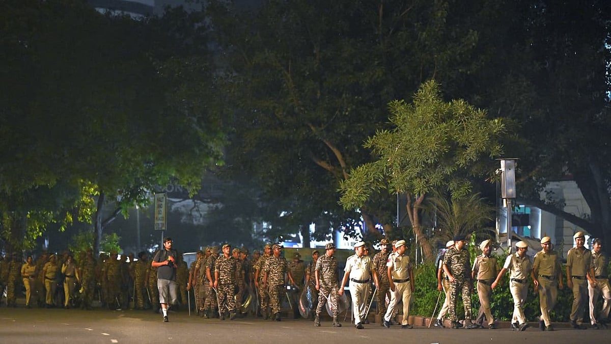 Delhi Police Detain Pinarayi Vijayan, Mamata Banerjee, Arvind Kejriwal & Other Opposition Leaders...
