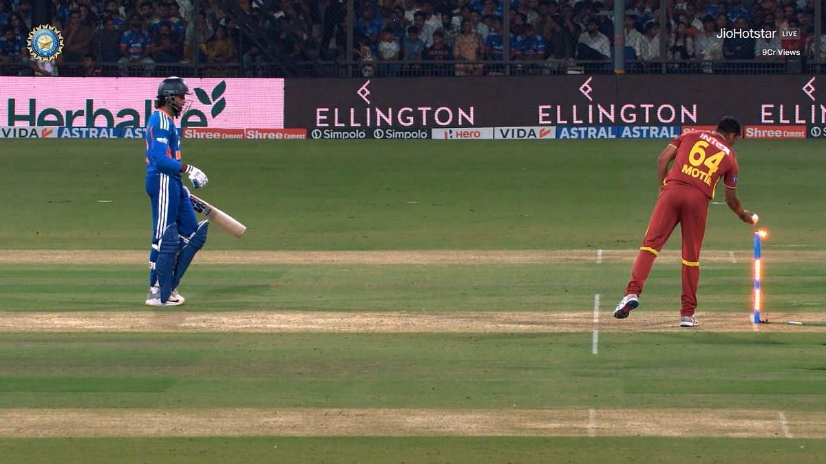 Bizarre! Tilak Varma Caught Off Guard As Lack Of Awareness Results In Awkward Runout