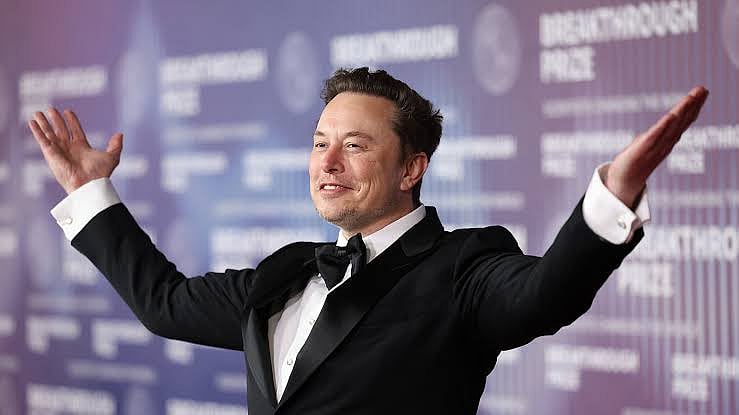 Elon Musk Calls SpaceX-Tesla Merger 'A Good Idea'; Forms Special Committee To Combine The Companies