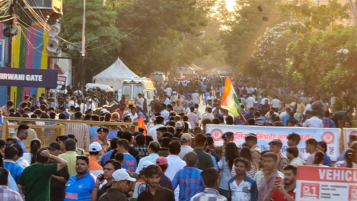 India vs West Indies T20 In Indore Marred By Crowd Mismanagement, Thousands Face Entry Delays At Holkar Stadium