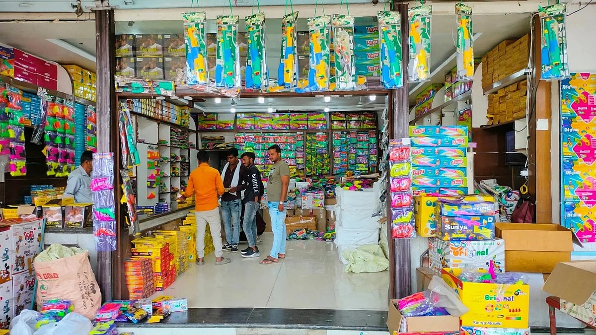 Bhopal's Halalpur Firecracker Market Sits On 1,500 Kg Of Gunpowder Amid Shifting Deadlock