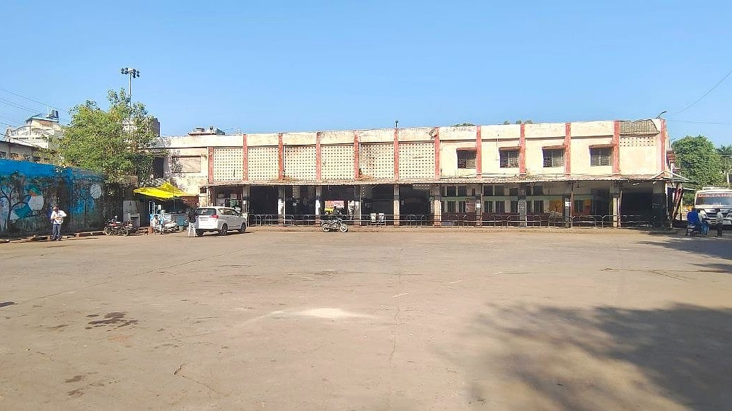Ujjain's Dewasgate Bus Stand Shuts Ahead Of Simhastha 2028, All Buses Shift To Nanakheda; Passengers Face Inconvenience