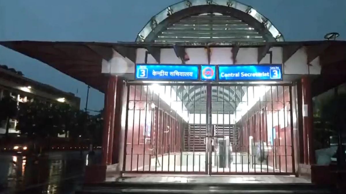 Delhi Metro Closes Entry, Exit At 6 Stations Including Rajiv Chowk & Central Secretariat Amid Congress’ Supreme Court March | Video