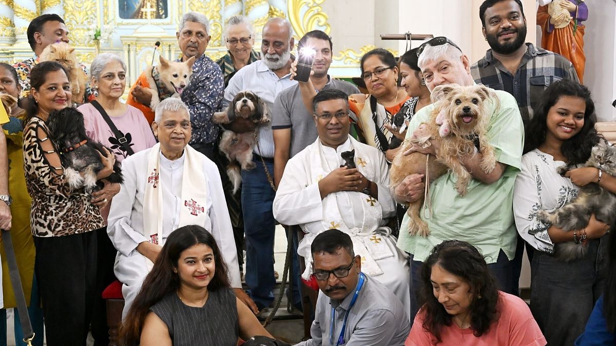 Mumbai: 75-Year-Old Priest Leads 40-Year-Old Animal Blessing Tradition, Possibly For The Last Time