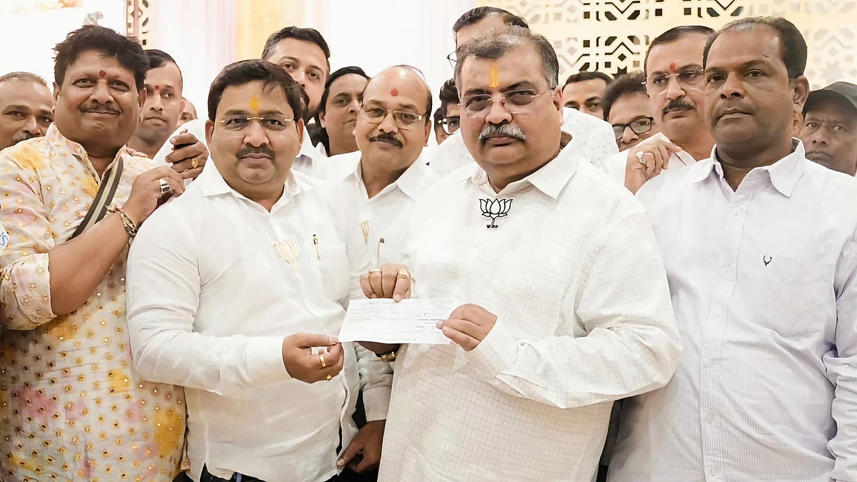 KDMC BJP Corporators Donate One-Month Salaries For Drought Relief, Dipesh Mhatre Gives ₹1 Lakh