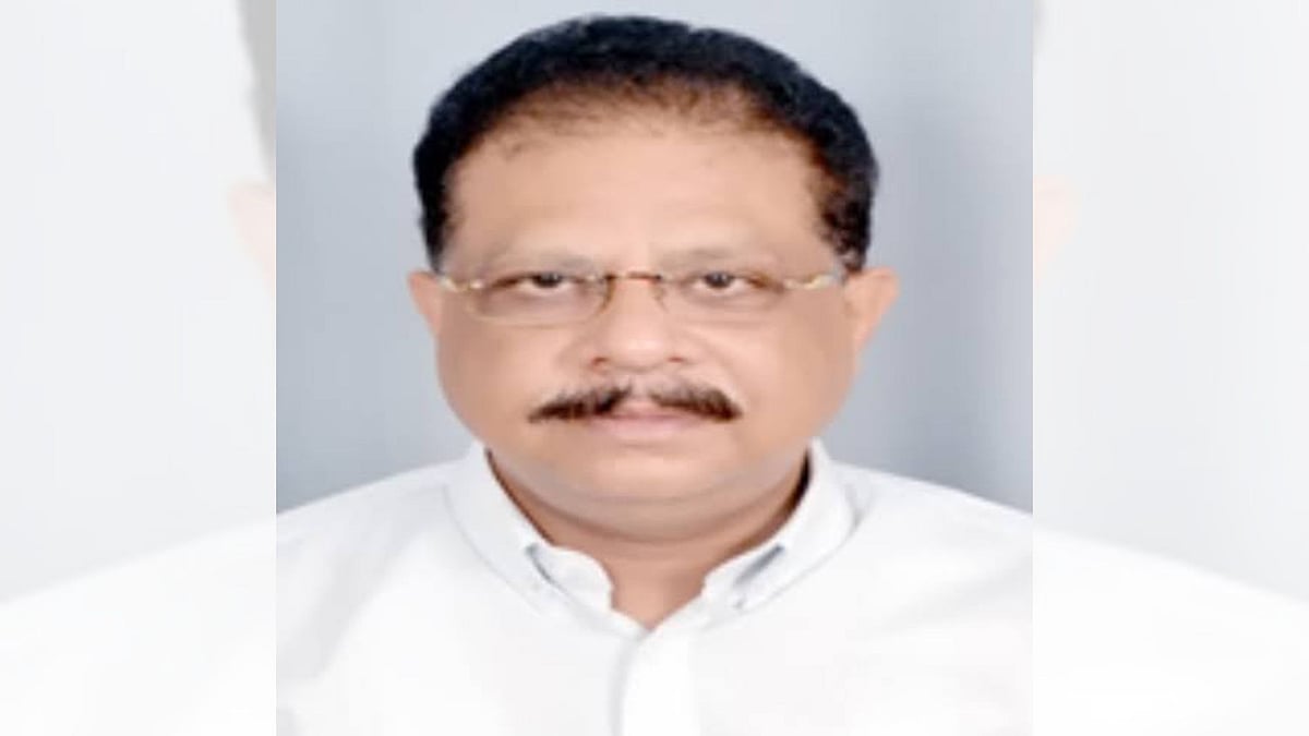 MP Govt Reconstitutes Employees' Commission, Appoints Retired IAS Officer Malay Shrivastava As Chairman