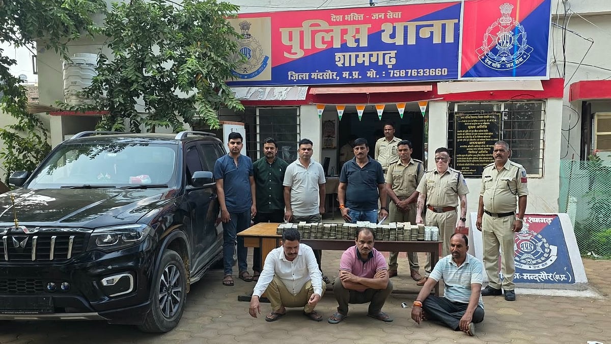 MP's Mandsaur Police Find ₹1.29 Crore Hidden In Scorpio-N SUV's Secret Compartments, Sarpanch Among Three Arrested