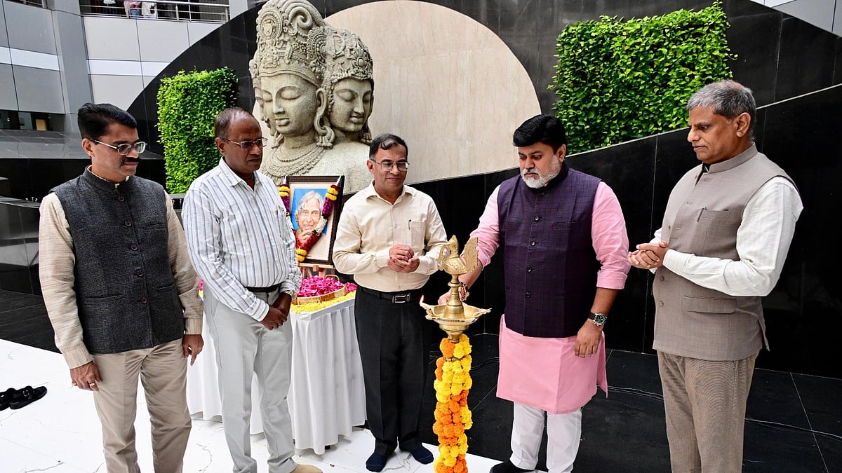Read At Least One Book Before Next Reading Inspiration Day, Uday Samant Tells Mantralaya Staff In Mumbai