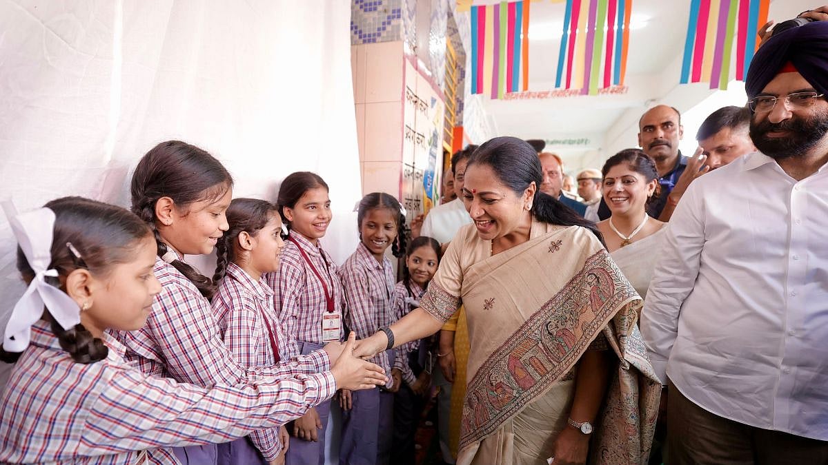 Delhi CM Rekha Gupta Announces Direct Transfer Of ₹1,370 To MCD School Students For Uniforms,...