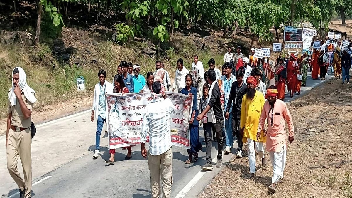 5k Tribal People March To Bhopal Against House Raze; CM, Shivraj Holds Meeting 