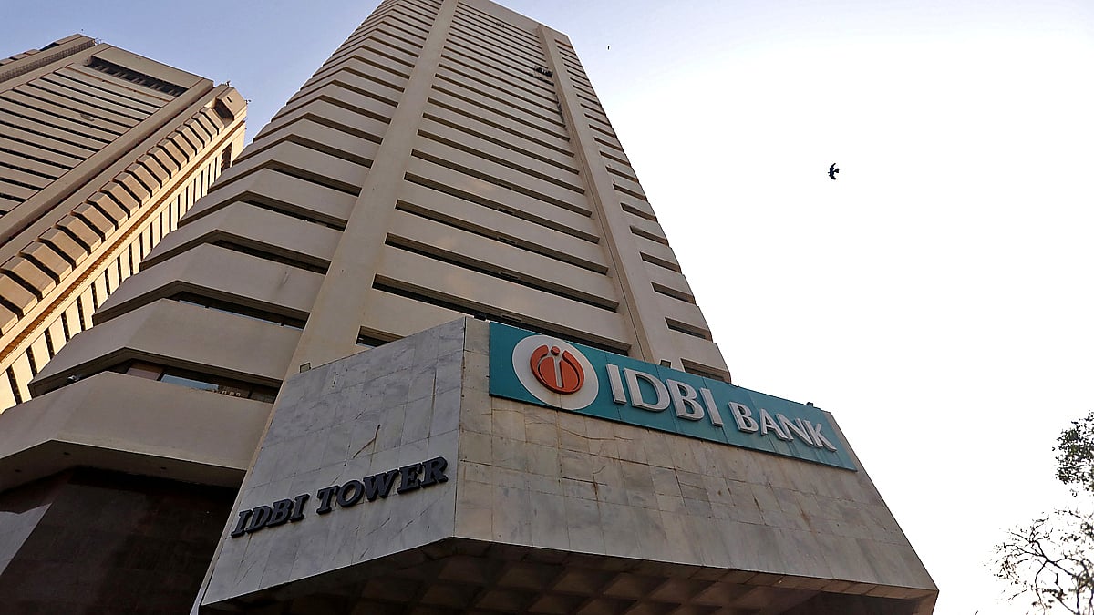 IDBI Bank’s ₹53,000 Crore Fairfax Deal Targets FY27 Completion, RBI Approval Awaited
