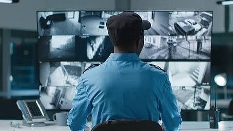 Highway Heist In Bhopal! Thieves Steal 11 LED TVs From Moving Truck In Just 25 Minutes; Police Examine CCTV