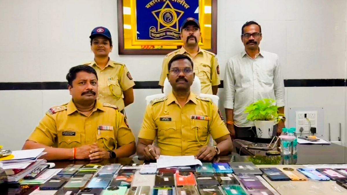 Kalyan Police Return 50 Recovered Mobile Phones To Owners Using Technical Investigation And CEIR Portal