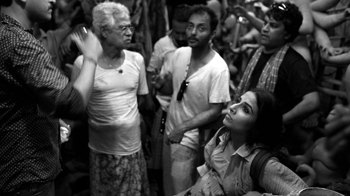 Writer-Director Sujoy Ghosh Shares Durga Puja Memories, Recalls Filming ‘Kahaani’ In A Real Pandal In Kolkata