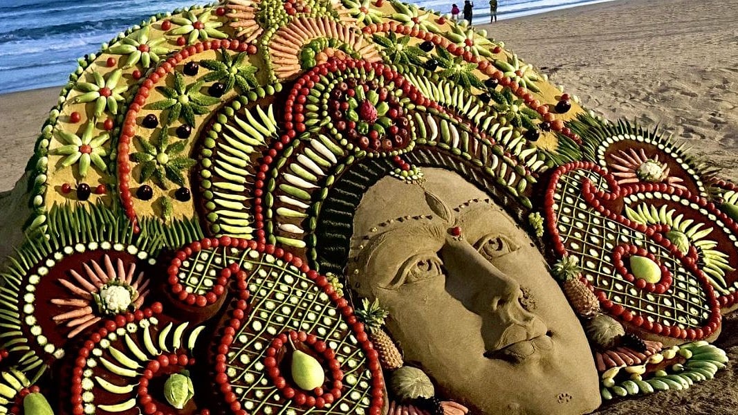 Durga Puja 2026: Sudarsan Pattnaik Creates 10-Foot-Tall Maa Durga Art Using Fruits And Vegetables