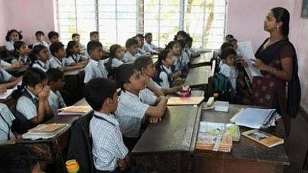 20 Years Without Promotion! 800 Madhya Pradesh Teachers Stuck Amid Roster Irregularities, TET Concerns