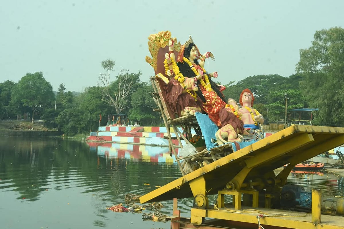 Bhopal Durga Visarjan 2026: Grand Processions Take Over The Streets, City Immerses In Devotion 