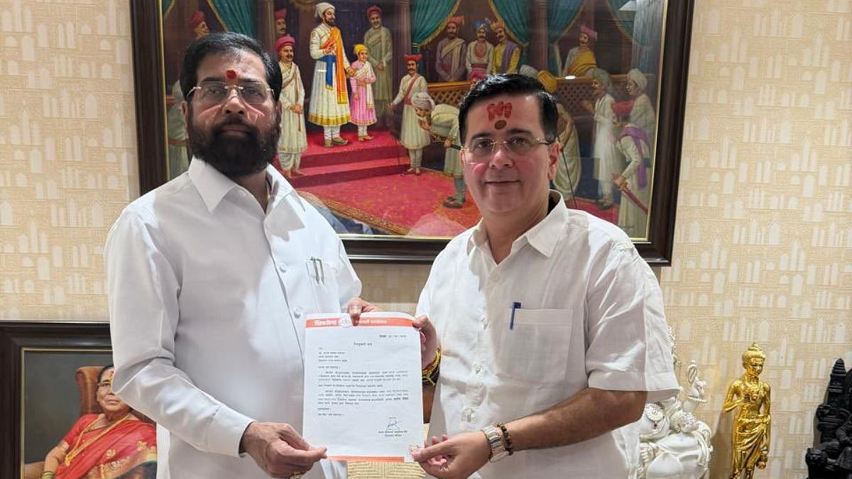 Maharashtra: Eknath Shinde-led Shiv Sena Appoints Former MP Anand Paranjape As Spokesperson