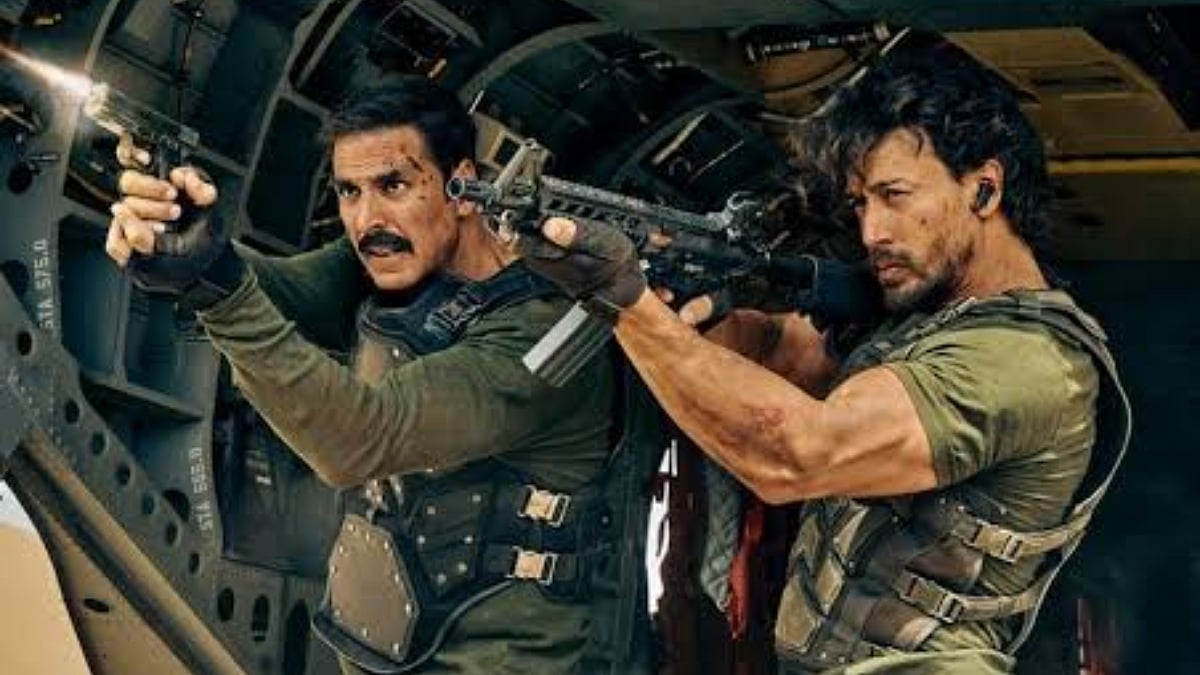After Tiger Shroff's Firing Incident, Bulletproof Glass Shield Being Installed At Akshay Kumar's House: Report 