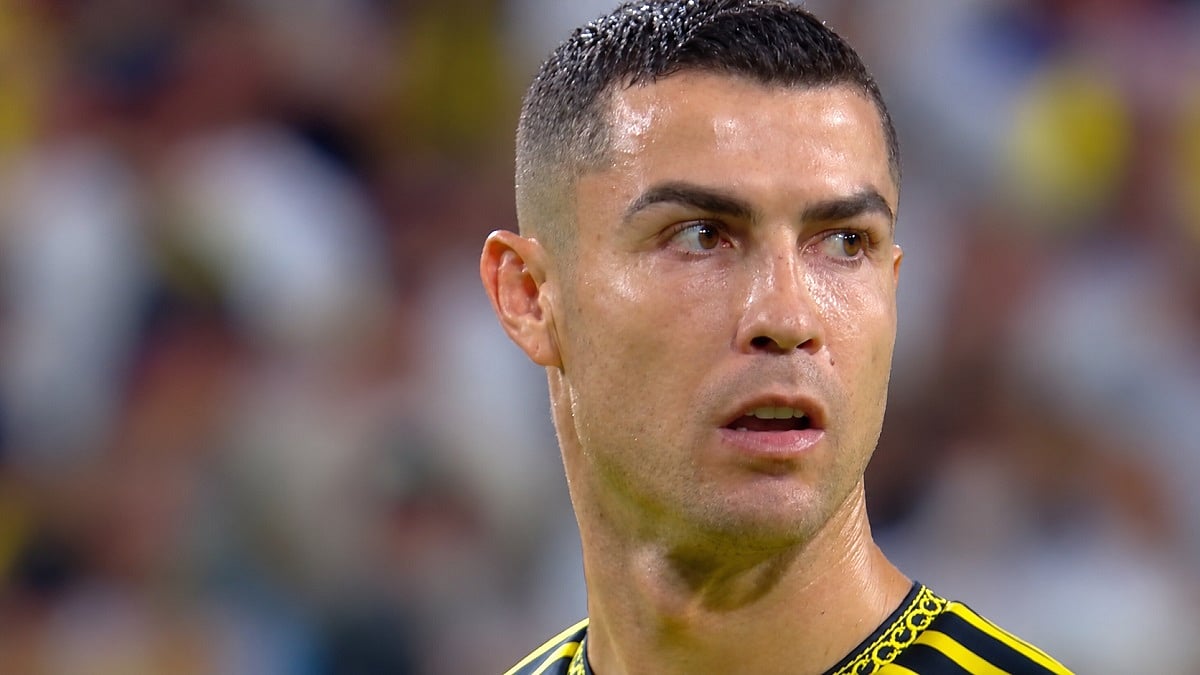 Cristiano Ronaldo Reacts In Frustration After Missing Penalty As Al Nassr Beat Neom SC 1-0; VIDEO