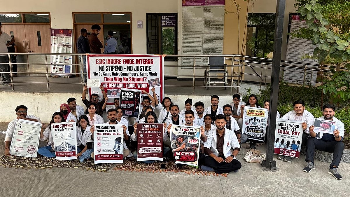 45 ESIC Medical College Intern Doctors Go On Strike Over Unpaid Stipend In Indore