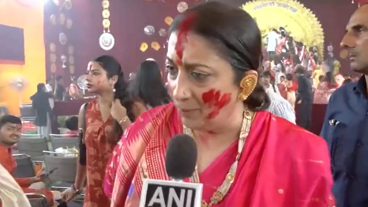 Smriti Irani Slams Rahul Gandhi Over 'All-Male' RSS Remark, Accuses Him Of Insulting Women