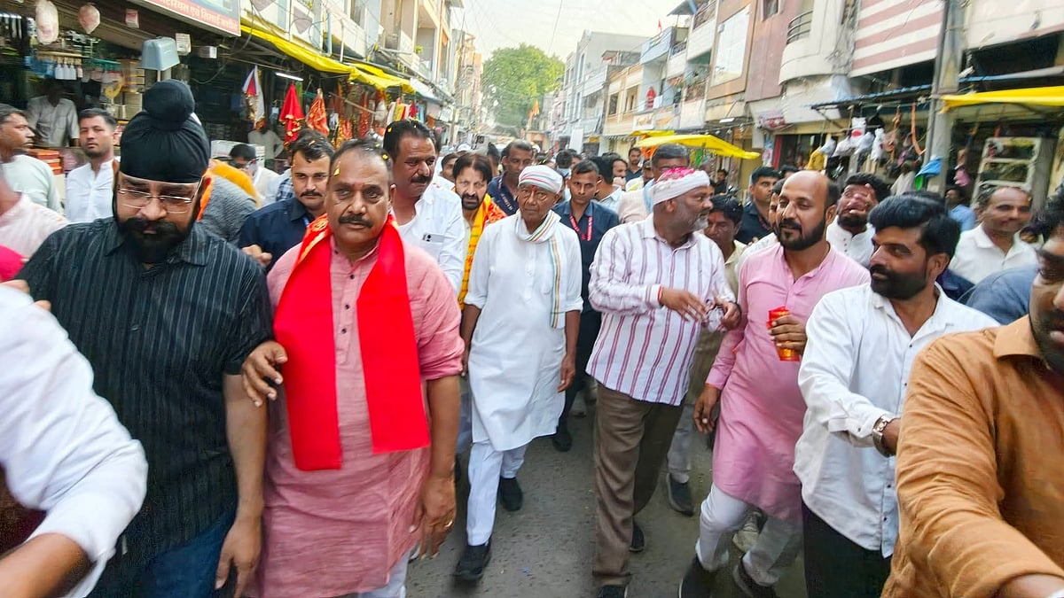 MP's Ujjain Digvijaya Singh's Satya Sanatan Swabhiman Yatra Gains Momentum, Raises Ram Mandir Donation And EVM Issues