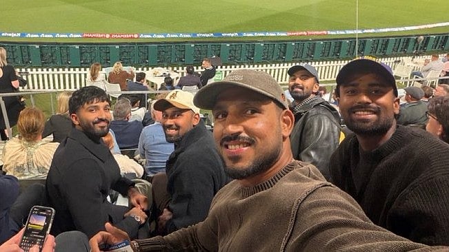 KL Rahul, Dhruv Jurel And Other Indian Stars Cheer For Shreyas & Co During IND Vs NZ 1st T20I In Christchurch