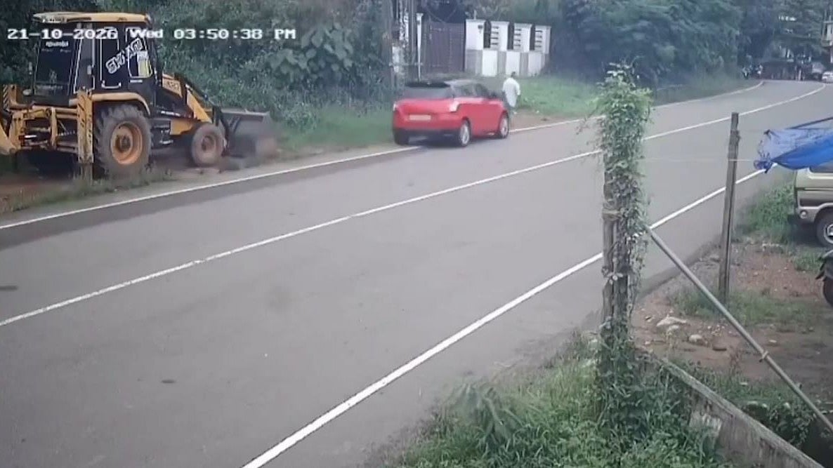 Kerala: 75-Year-Old Killed In Hit-And-Run On Vithura-Ponmudi Highway - VIDEO